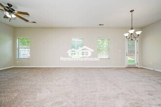 223 Magnaview Dr in Mcdonough, GA - Foto de edificio - Building Photo