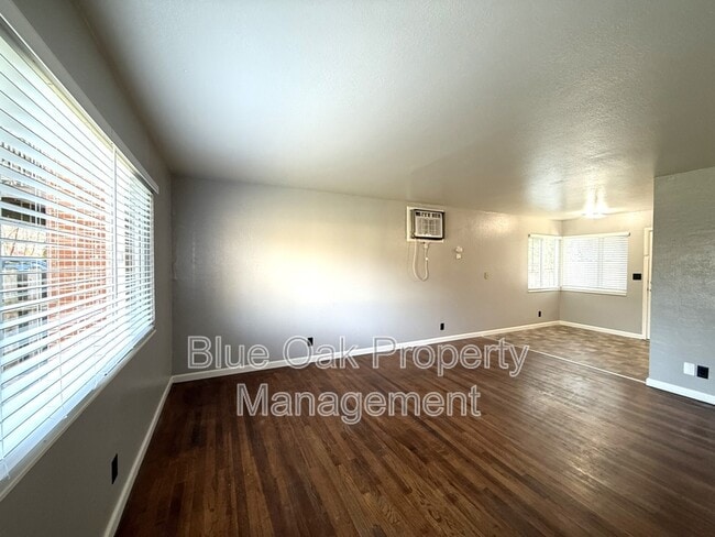 1040 Normal Ave in Chico, CA - Building Photo - Building Photo