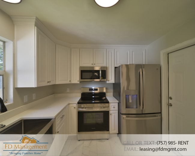 3316 W Lewis Rd in Hampton, VA - Building Photo - Building Photo
