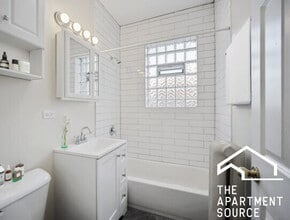 4221 N Paulina St, Unit 2W in Chicago, IL - Foto de edificio - Building Photo