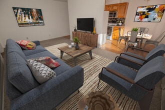 Lake Harriet Commons in Minneapolis, MN - Building Photo - Building Photo