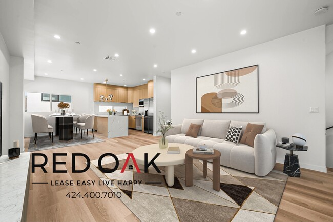 property at 1999 1/2 Vista Del Mar Ave