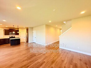 8728 N 1st St in Ridgefield, WA - Building Photo - Building Photo