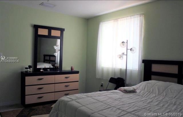 1627 NW 18th St-Unit -404 in Miami, FL - Building Photo - Building Photo