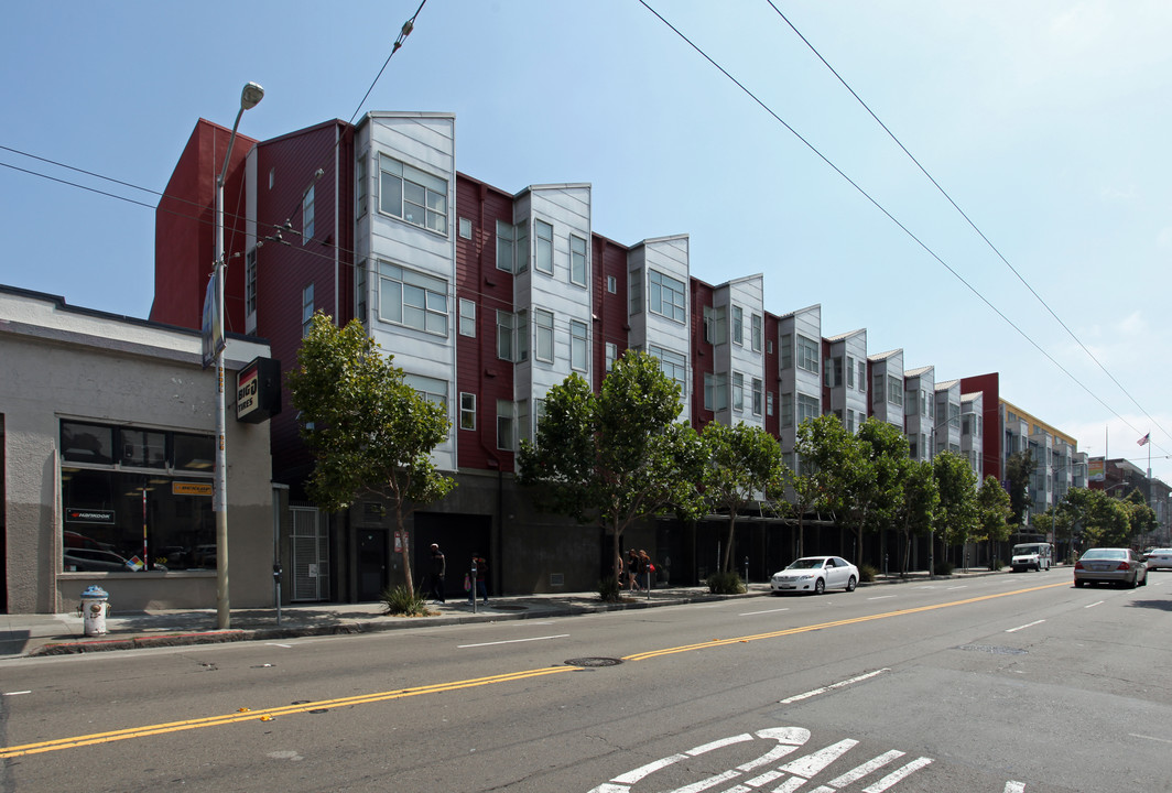 Soma Residences in San Francisco, CA - Foto de edificio