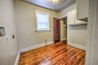 5231 S Grand Blvd in St. Louis, MO - Building Photo - Building Photo