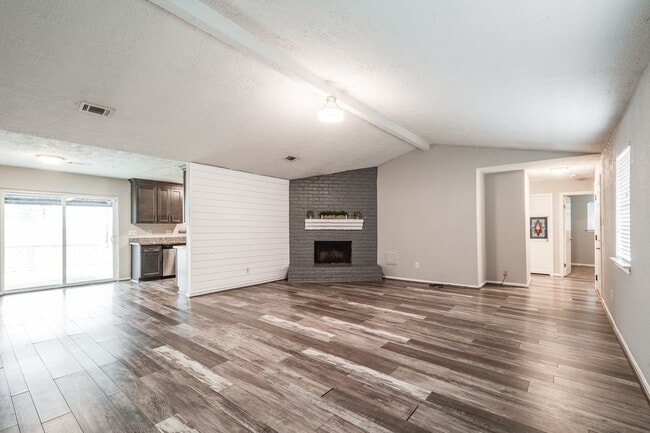 318 Blue Tail Dr in Huffman, TX - Building Photo - Building Photo