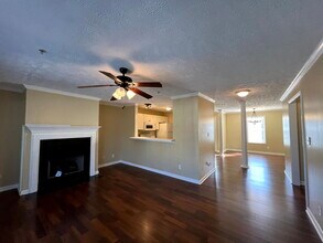 372 Bubble Creek Ct in Fayetteville, NC - Building Photo - Building Photo