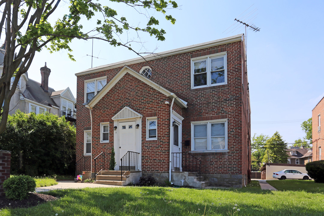 The Oaks in Ridley Park, PA - Building Photo