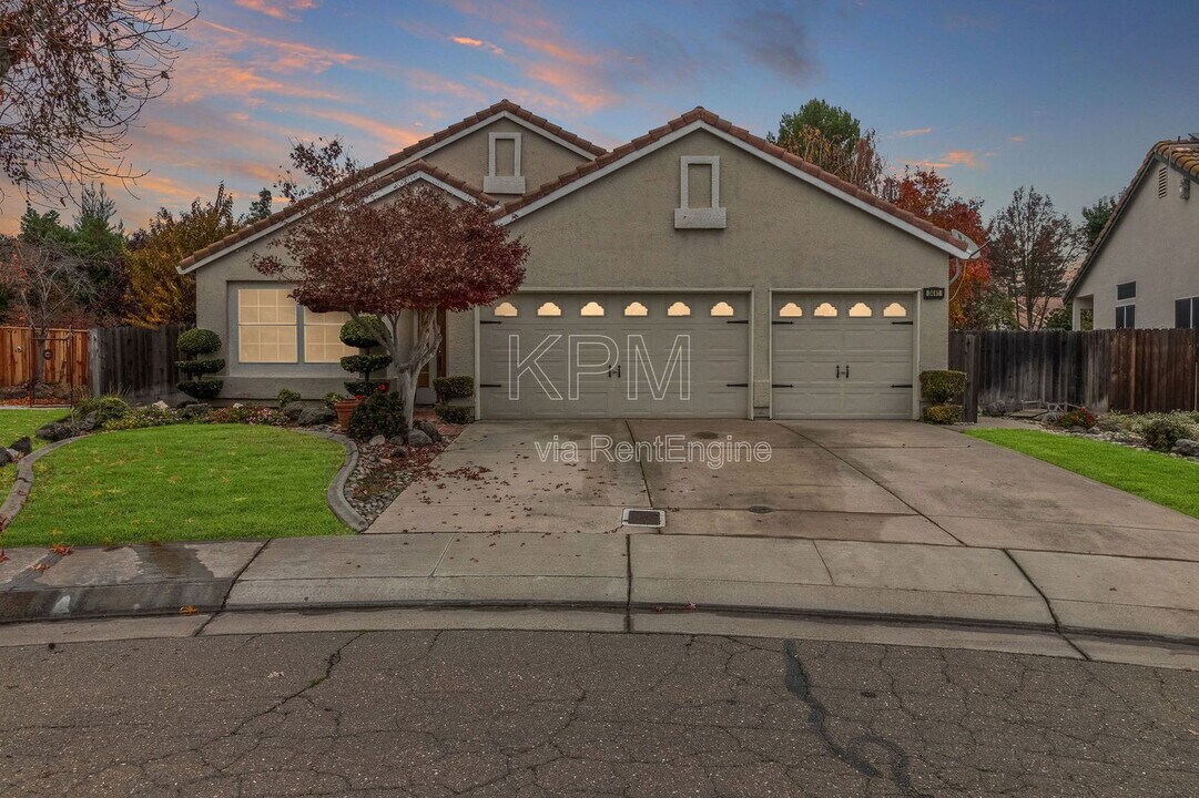3441 Lava Bed Ct in Stockton, CA - Building Photo