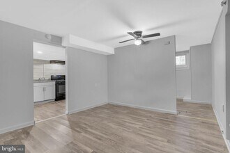 21705 Great Mills Ln in Lexington Park, MD - Building Photo - Building Photo