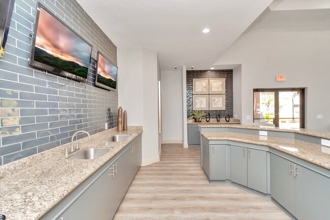 property at 1600 Eldridge Pkwy