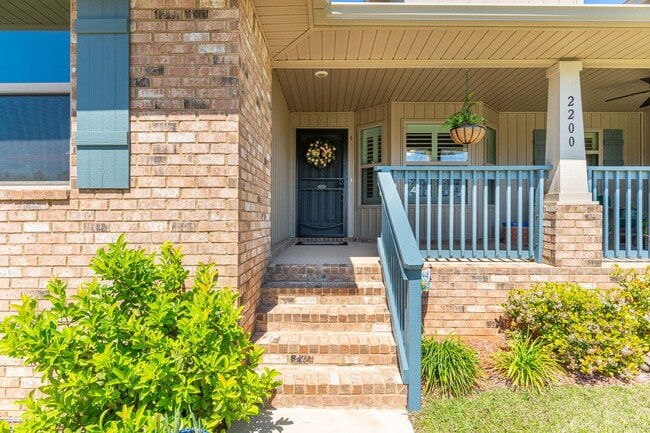 2200 Jernigan Dr in Crestview, FL - Foto de edificio - Building Photo