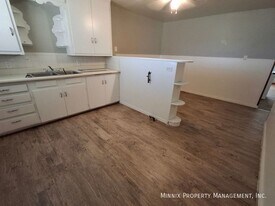 310 SW 42nd Ave, Unit B in Amarillo, TX - Building Photo