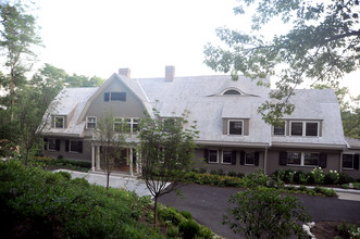 235 Nashawtuc Rd in Concord, MA - Foto de edificio - Building Photo