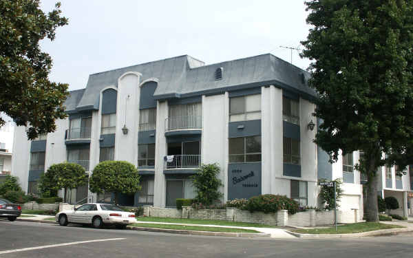 Babcock Terrace in Studio City, CA - Foto de edificio - Building Photo