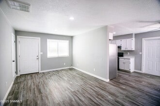 1306 Wyoming Ave in Las Cruces, NM - Building Photo - Building Photo