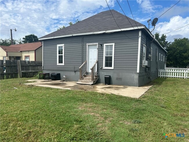 property at 400 Symes St