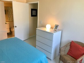 7728 Abbott Ave-Unit -Apt 302 in Miami Beach, FL - Building Photo - Building Photo