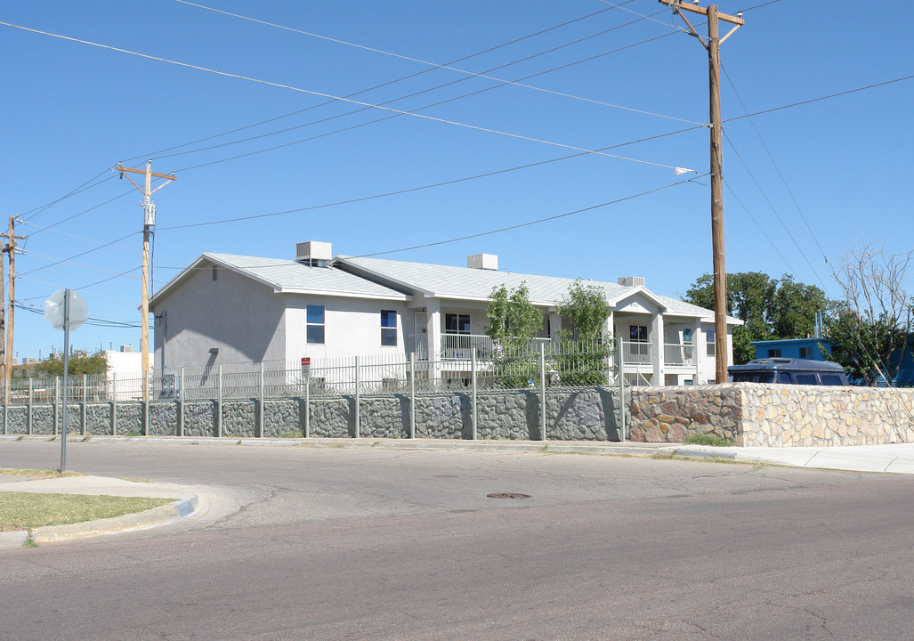 4703 Maxwell Ave in El Paso, TX - Building Photo