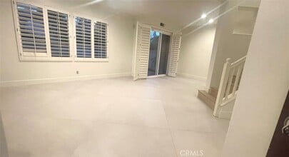 449 Ridgeway in Irvine, CA - Building Photo - Building Photo