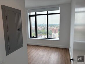 Cropsey Ave in Brooklyn, NY - Building Photo - Building Photo