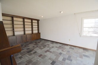 956 14th Ave SW in Rochester, MN - Building Photo - Building Photo