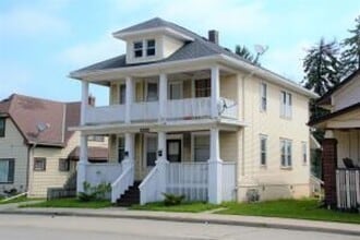 2235 Racine St in Mount Pleasant, WI - Building Photo - Building Photo