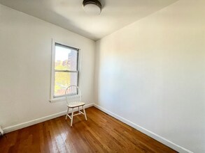 846 Huntington Ave, Unit 3 in Boston, MA - Foto de edificio - Building Photo