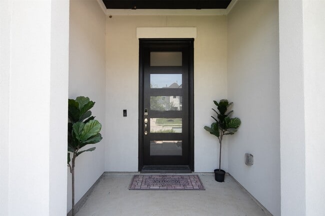 property at 27427 Gardinia Ridge Dr