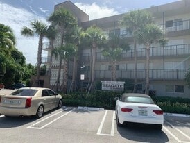 2000 S Federal Hwy in Boynton Beach, FL - Building Photo