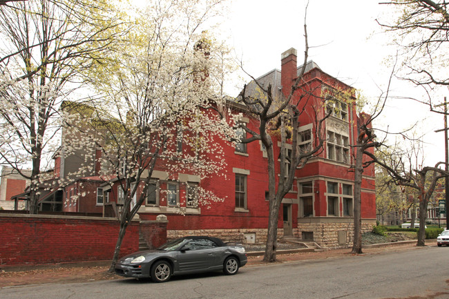 1334 S 3rd St in Louisville, KY - Building Photo - Building Photo