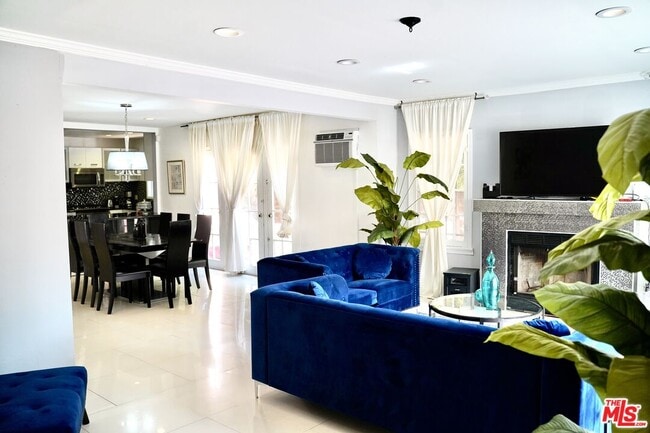 property at 139 Rexford Dr