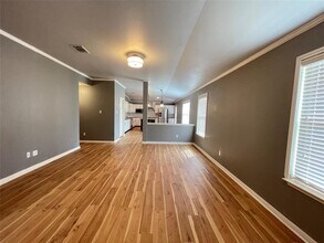 600 Lakemont Dr in Hutto, TX - Foto de edificio - Building Photo