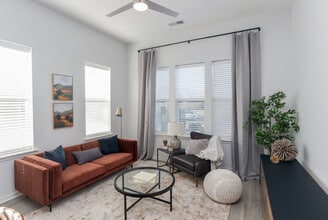 Pullman Pointe in Fishers, IN - Building Photo - Interior Photo