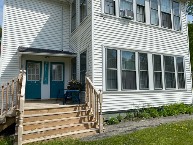 162 Broadway, Unit 162 in Bangor, ME - Foto de edificio - Building Photo