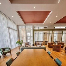 11 NE 6th St, Unit 311 in Miami, FL - Foto de edificio - Building Photo