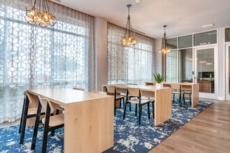 The Union at River East in Fort Worth, TX - Foto de edificio - Building Photo