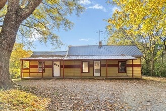 1124 Palmyra Rd in Clarksville, TN - Building Photo - Building Photo