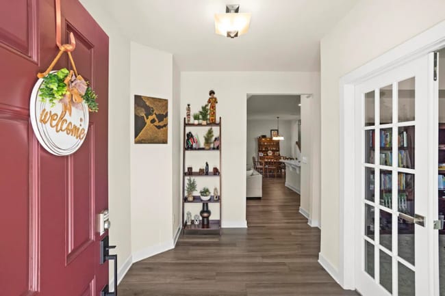 8209 Warbler Wy in Brentwood, TN - Foto de edificio - Building Photo