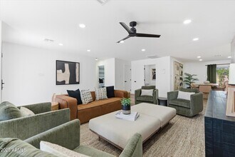 6712 E Pershing Ave in Scottsdale, AZ - Building Photo - Building Photo