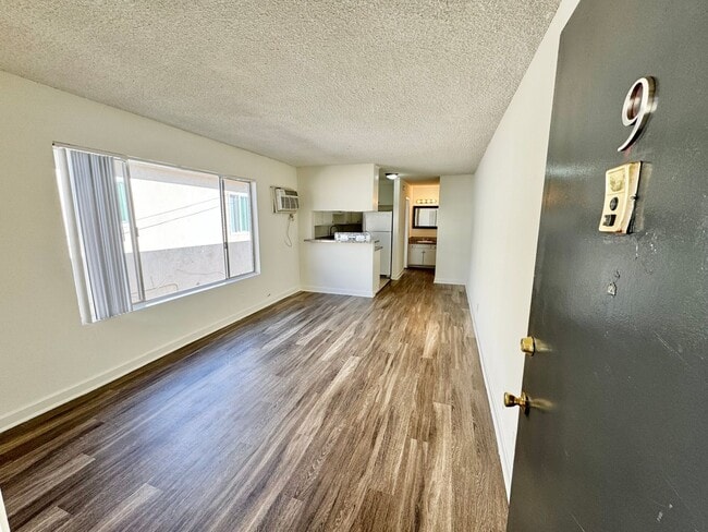 3532 Keystone Av, Unit 9 in Los Angeles, CA - Foto de edificio - Building Photo
