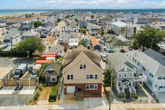 33 Porter Ave in Seaside Park, NJ - Building Photo - Building Photo