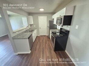 901 Amhurst Dr in Erlanger, KY - Building Photo - Building Photo