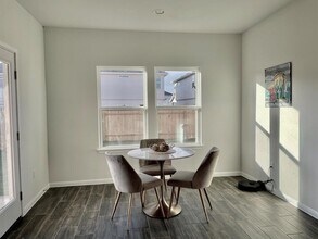10712 Blacket Dr in Austin, TX - Building Photo - Building Photo