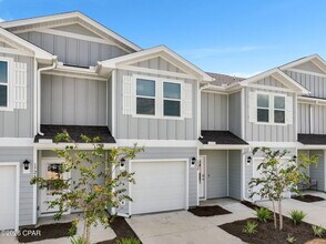 1724 Jakes Dr in Panama City, FL - Building Photo - Building Photo