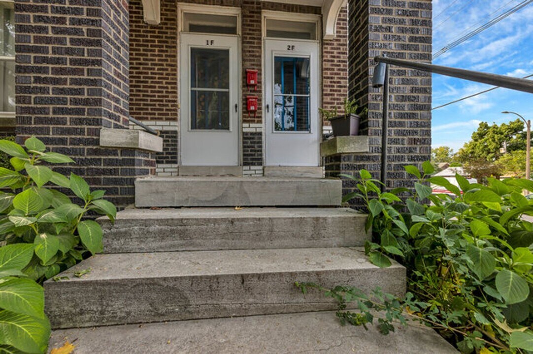 5228 Finkman St-Unit -2nd floor in St. Louis, MO - Building Photo