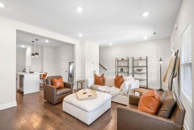 967 Nance Ln in Lebanon, TN - Foto de edificio - Building Photo