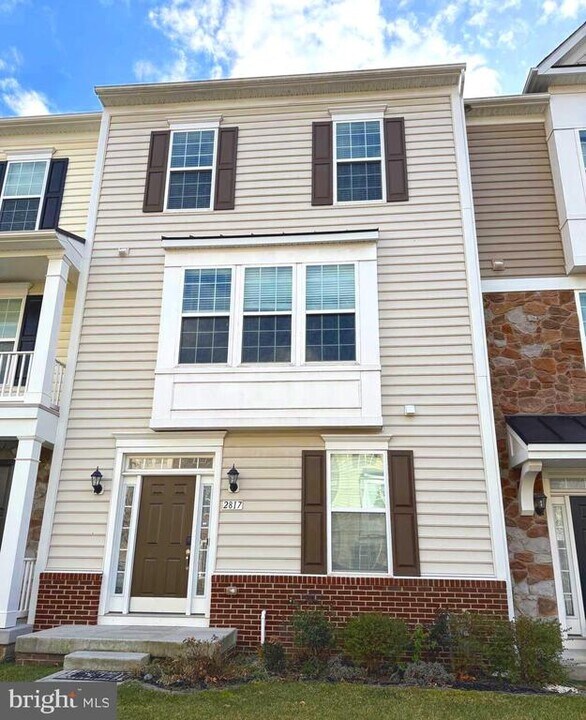 2817 Shearwater Ln in Frederick, MD - Foto de edificio