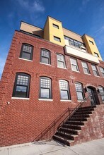 190 Culver Ave, Unit 304 in Jersey City, NJ - Foto de edificio - Building Photo